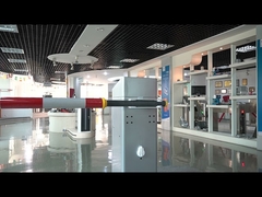 Çift Yönlü Bom Tutucu Tasarımlı Park Bariyeri Kapısı